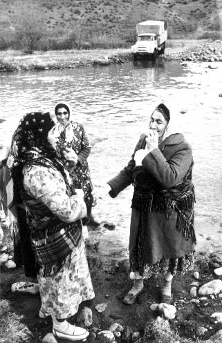 Azerbaijani refugee women