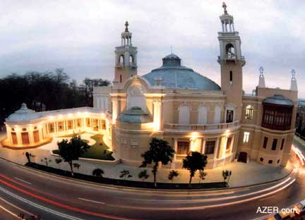 The Philharmonic Hall was built in the Italian Renaissance style in 1912. The building originally served as an exclusive club for wealthy entrepreneurs in Baku. It was converted to a concert hall after the Soviets came into power. As the building was in serious disrepair when Azerbaijan gained its independence in late 1991, President Heydar Aliyev organized for the building to be renovated. The work was completed in late 2003 and the hall reopened January 30, 2004, featuring the performance of world-renown cellist Mstislav Rostropovich who was born in Baku in 1927.