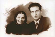Heydar Aliyev with his mother.